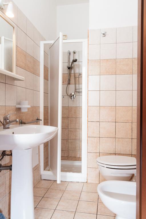 La Mezzanella Guesthouse Porto Torres Rum bild