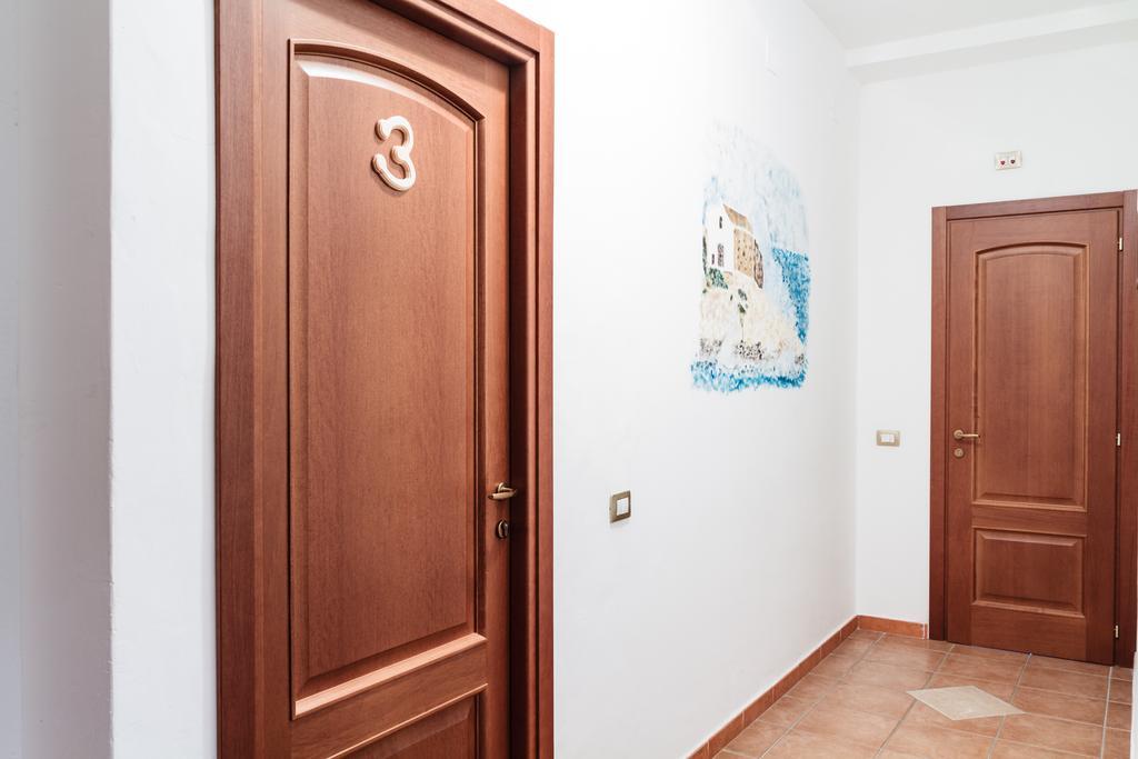 La Mezzanella Guesthouse Porto Torres Exteriör bild